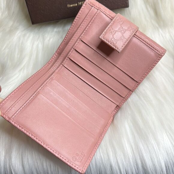 💯 Authentic Gucci Compact Wallet 🍀 - Picture 5 of 15